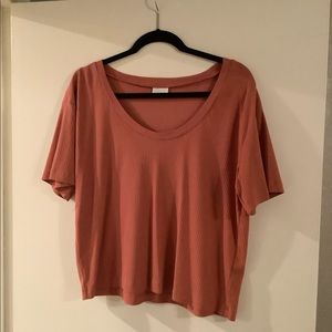 Scoop neck crop top